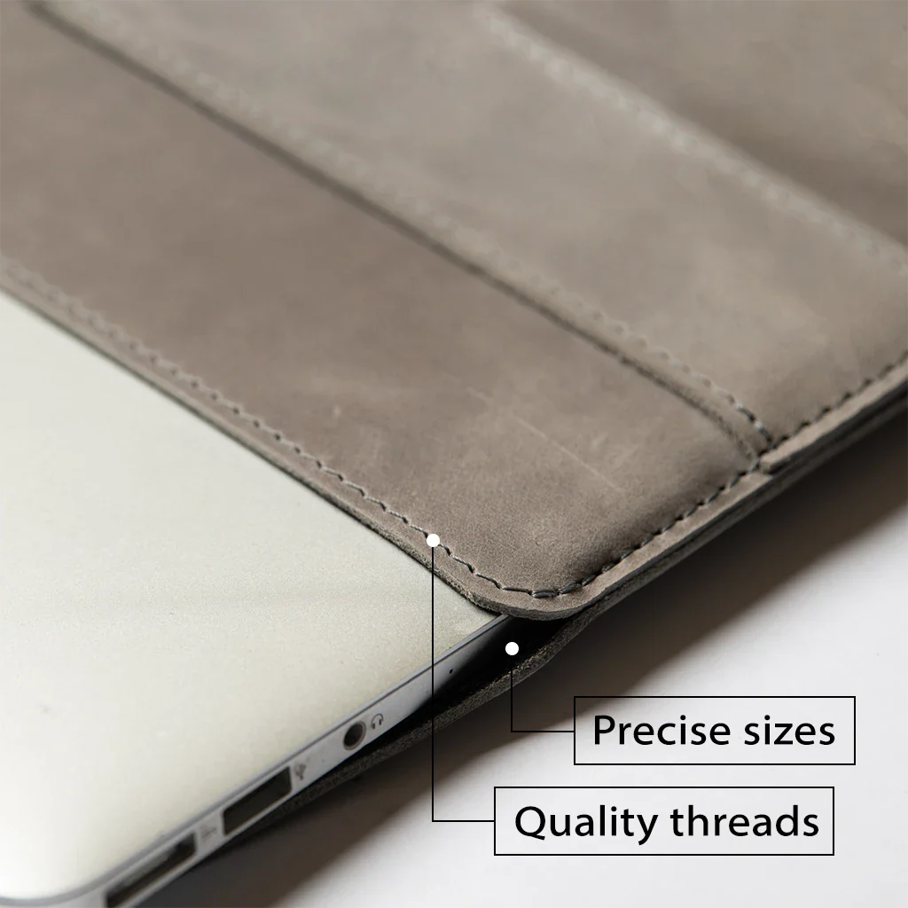 Leather MacBook Series Sleeve Little Italy - Burgundy