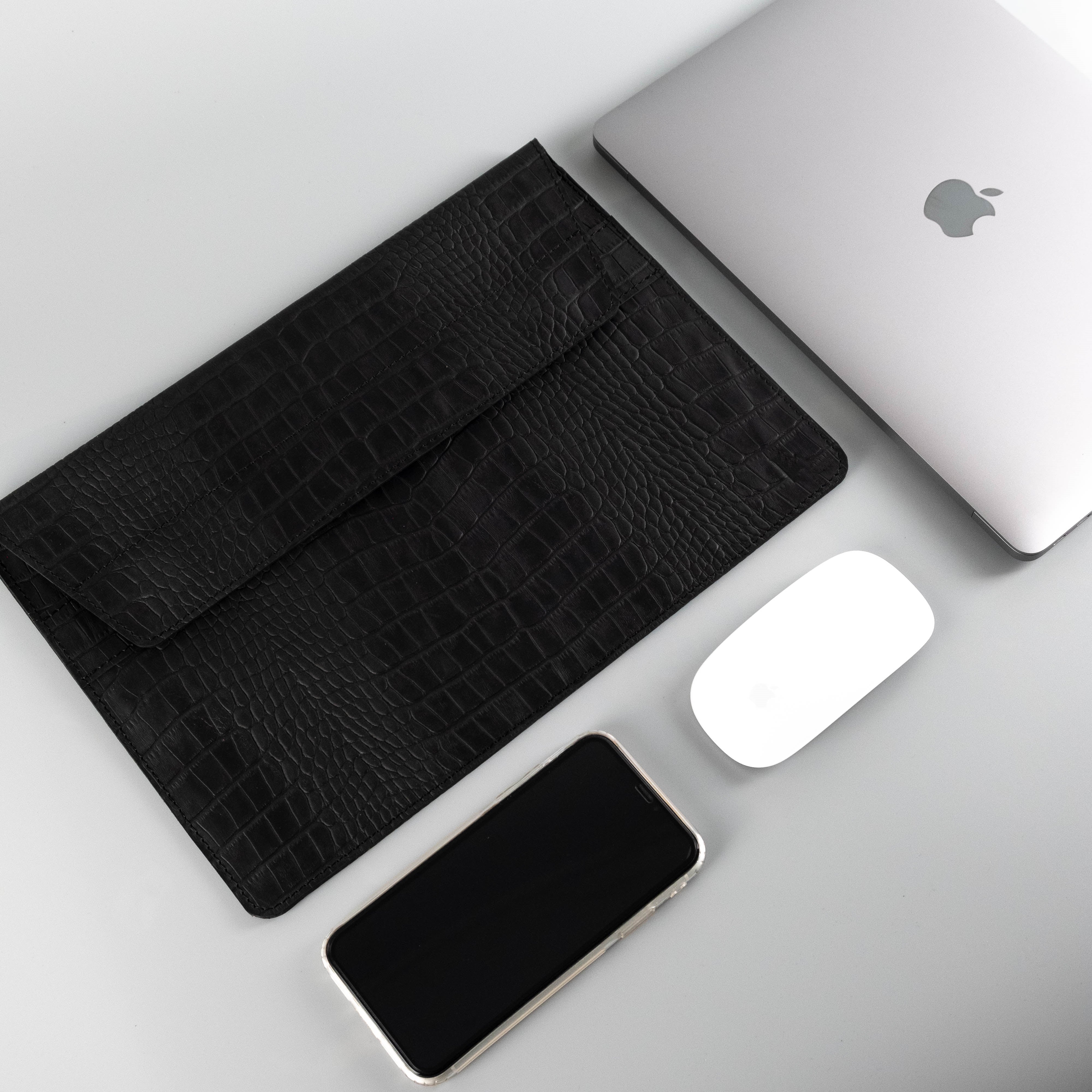 Leather MacBook Series Case Dom - Black